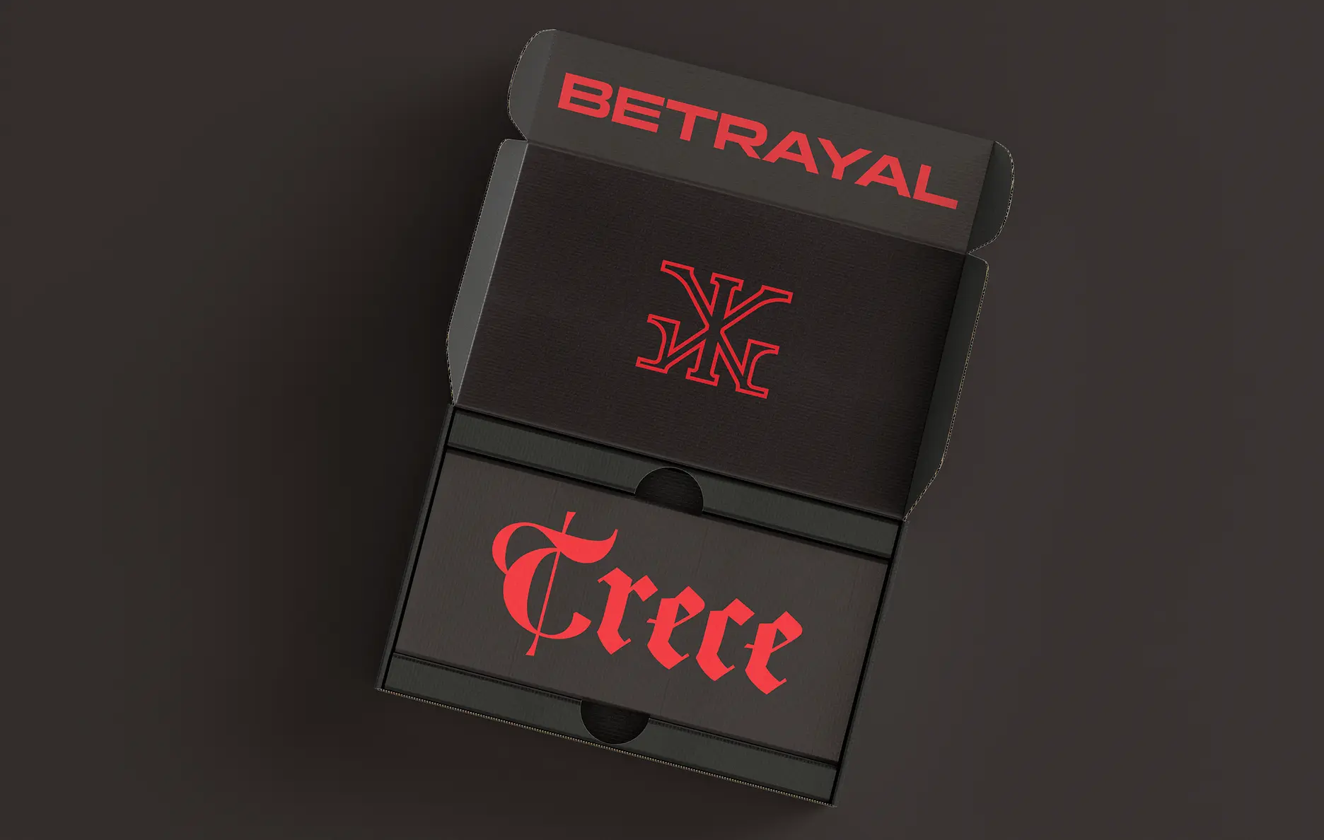 Packaging de TRECE aplicado sobre caja deslizante negra